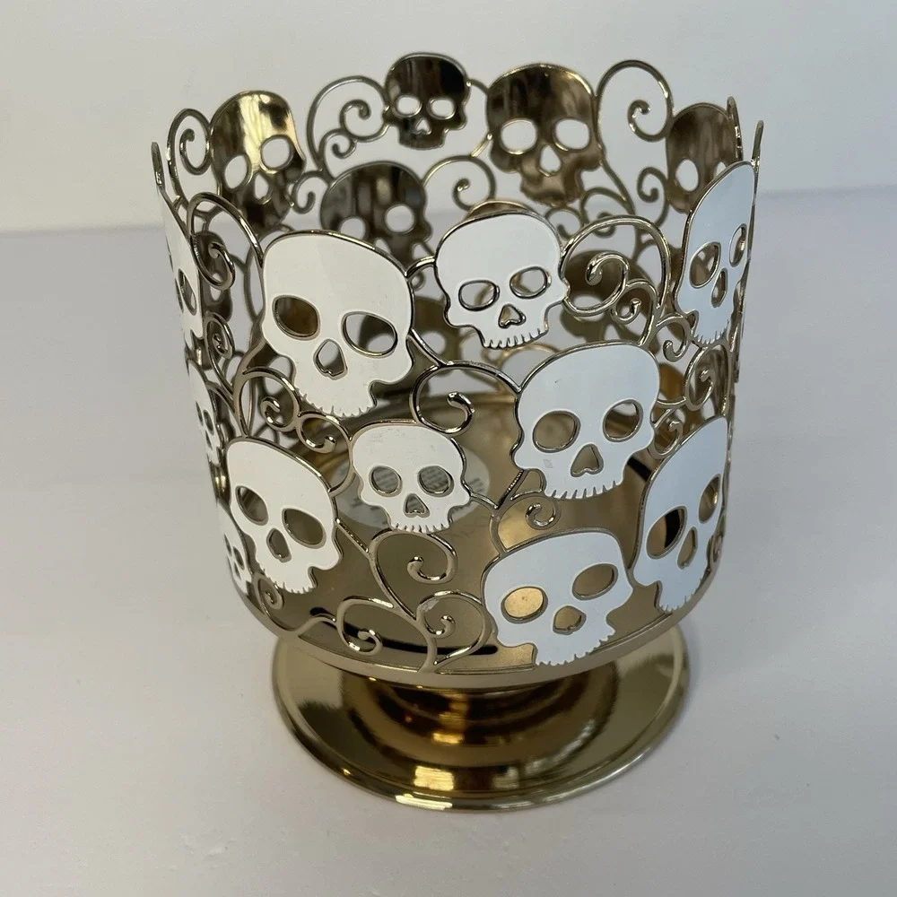 Bath Body Works 3 Wick Candle Holder Skulls Pedestal silver White Halloween NEW - Picture 4 of 6